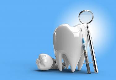 Одномоментная или двухэтапная имплантация зубов: что выбрать?